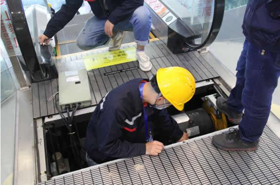 老房加装电梯，谁来管好后期运维